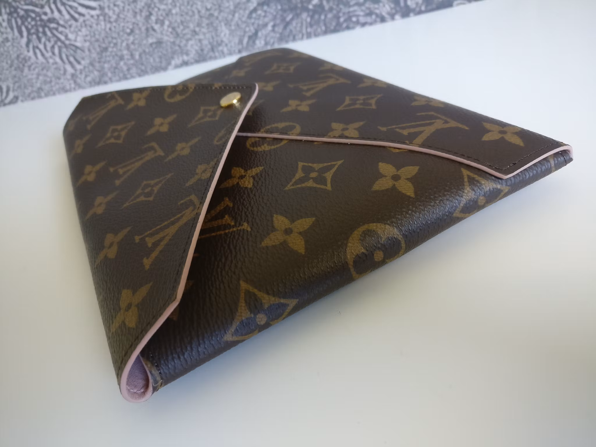 Louis Vuitton Kirigami L