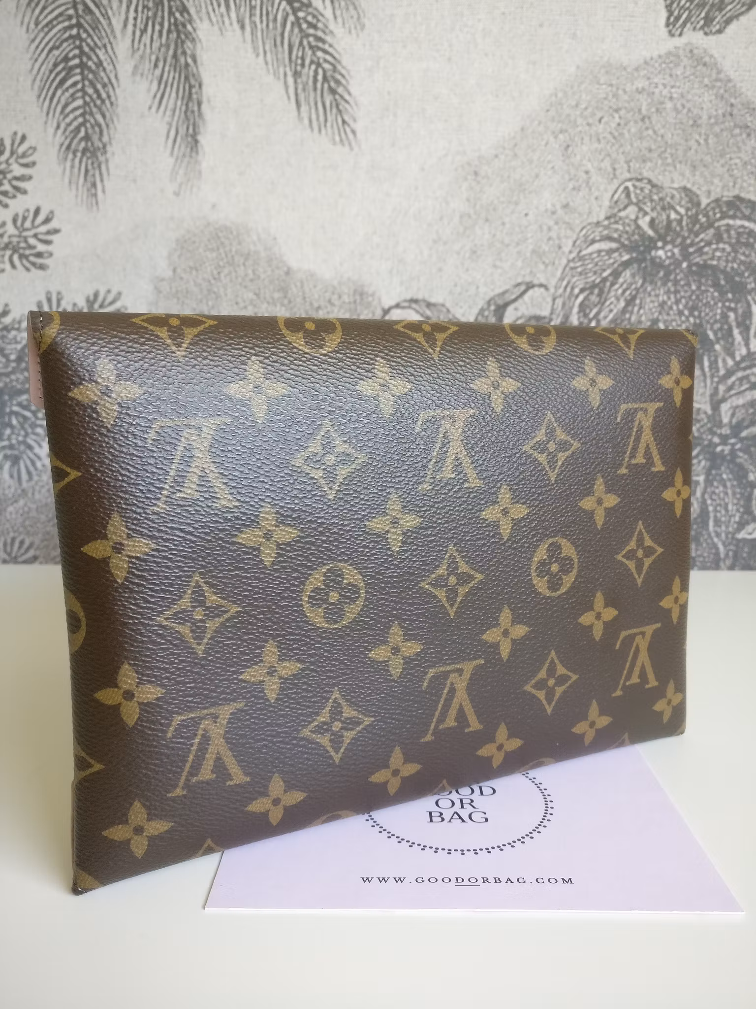 Louis Vuitton Kirigami L