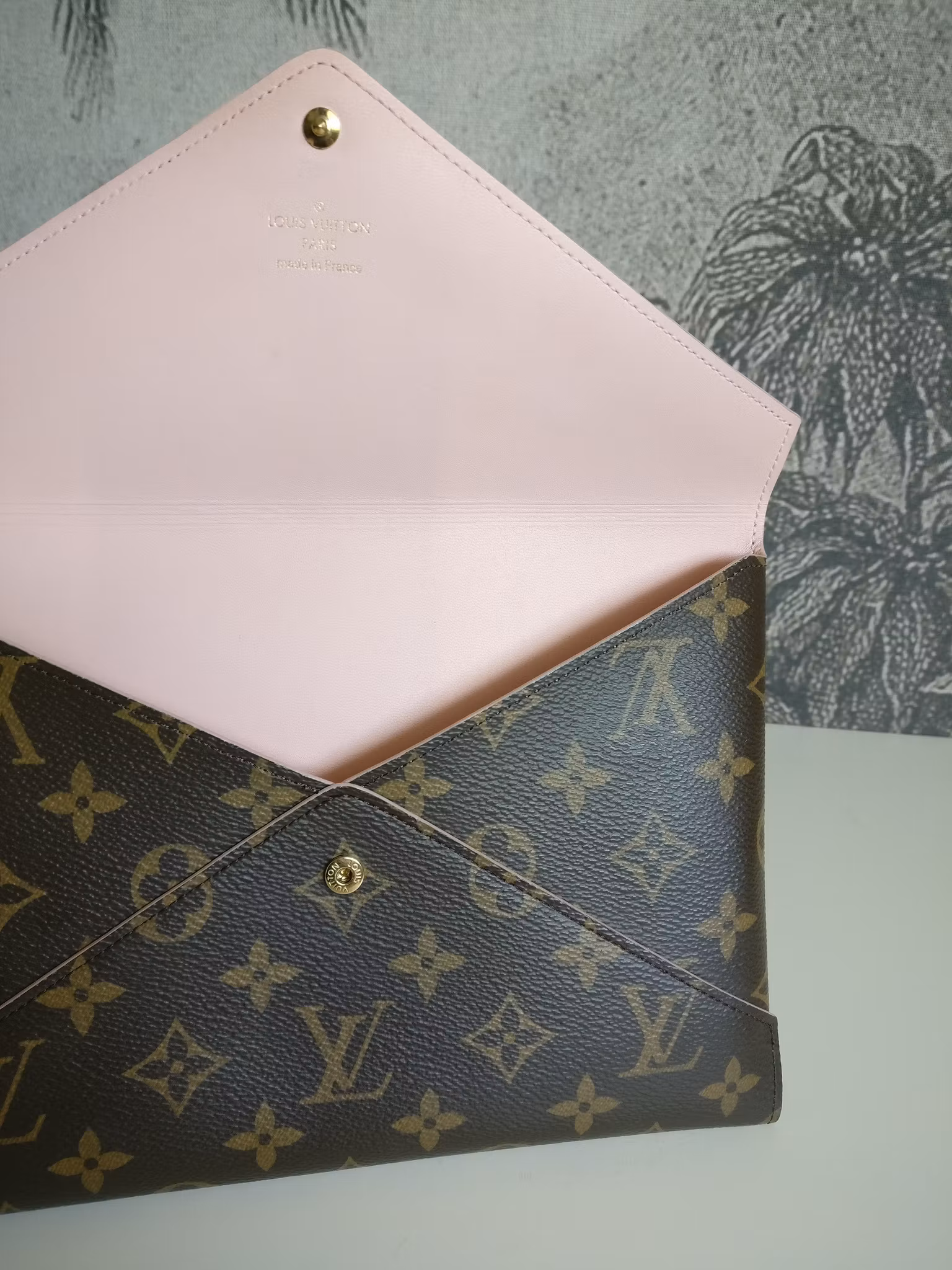 Louis Vuitton Kirigami L