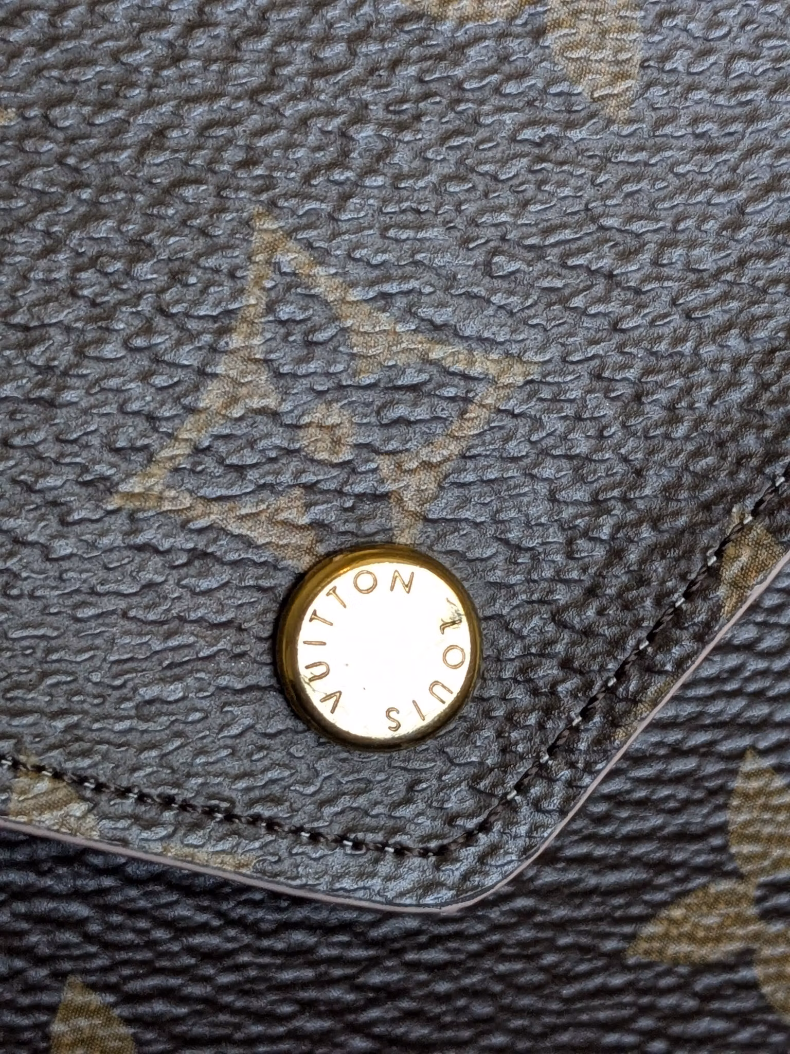 Louis Vuitton Kirigami L