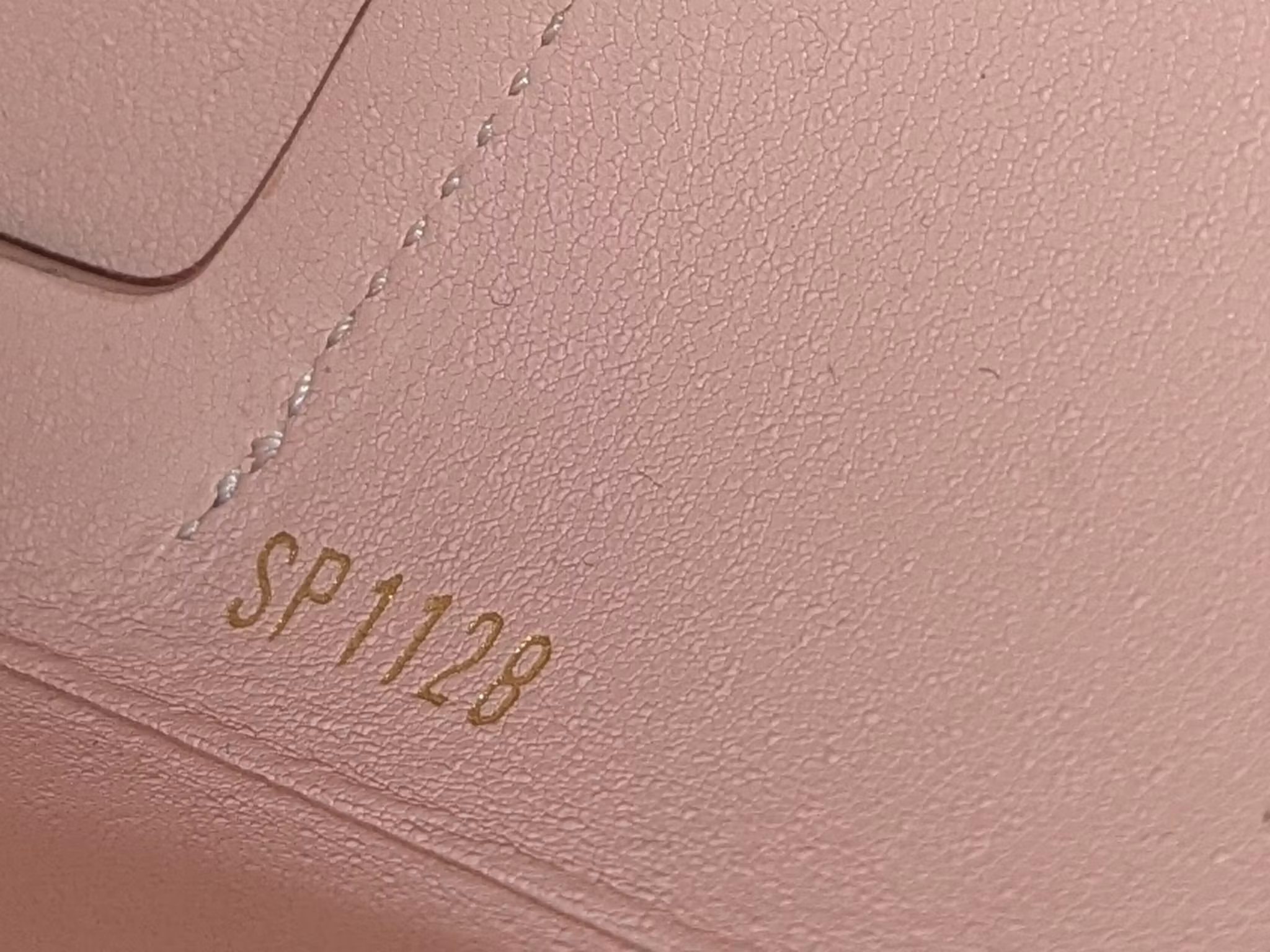 Louis Vuitton Kirigami L