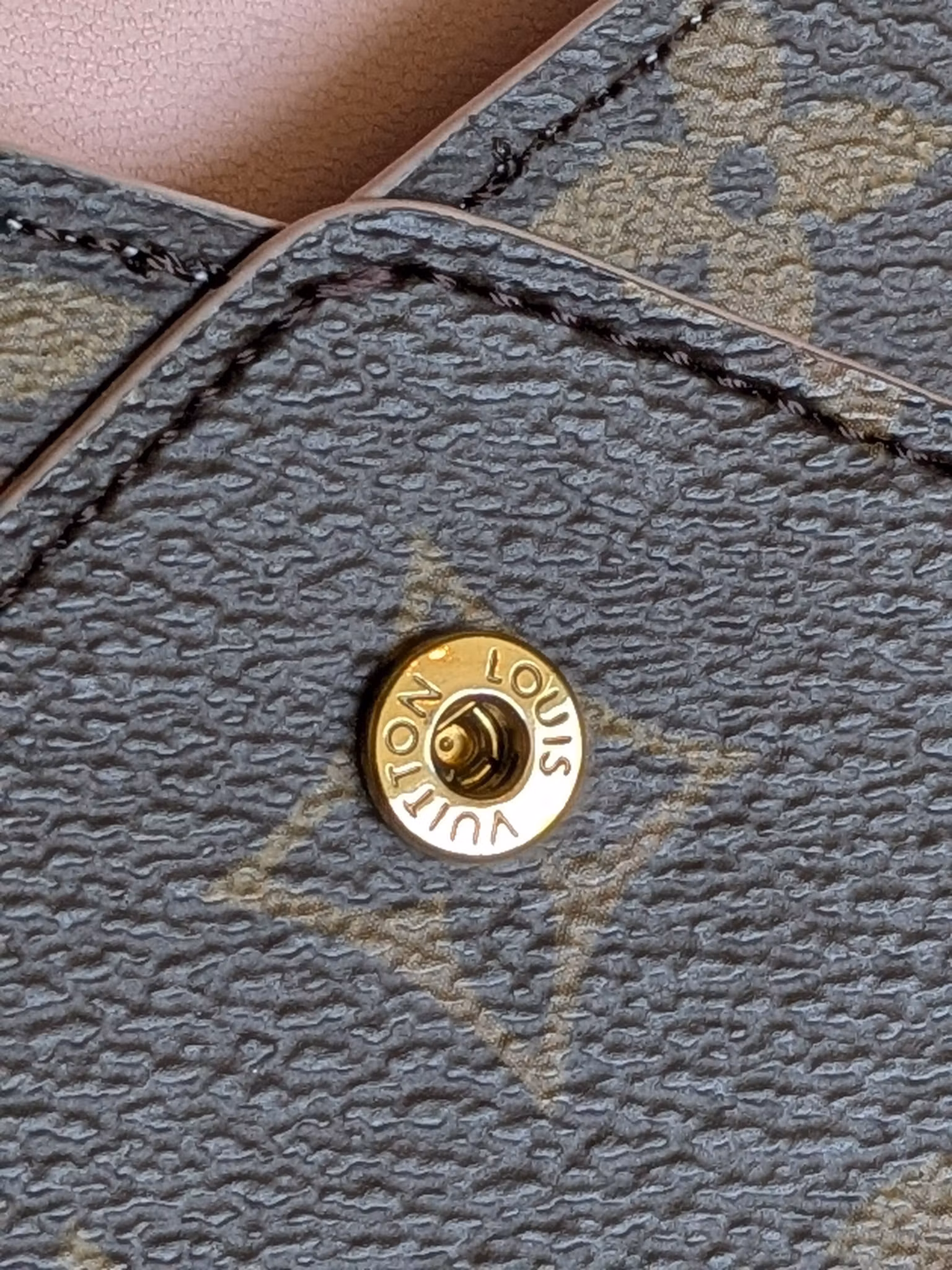 Louis Vuitton Kirigami L