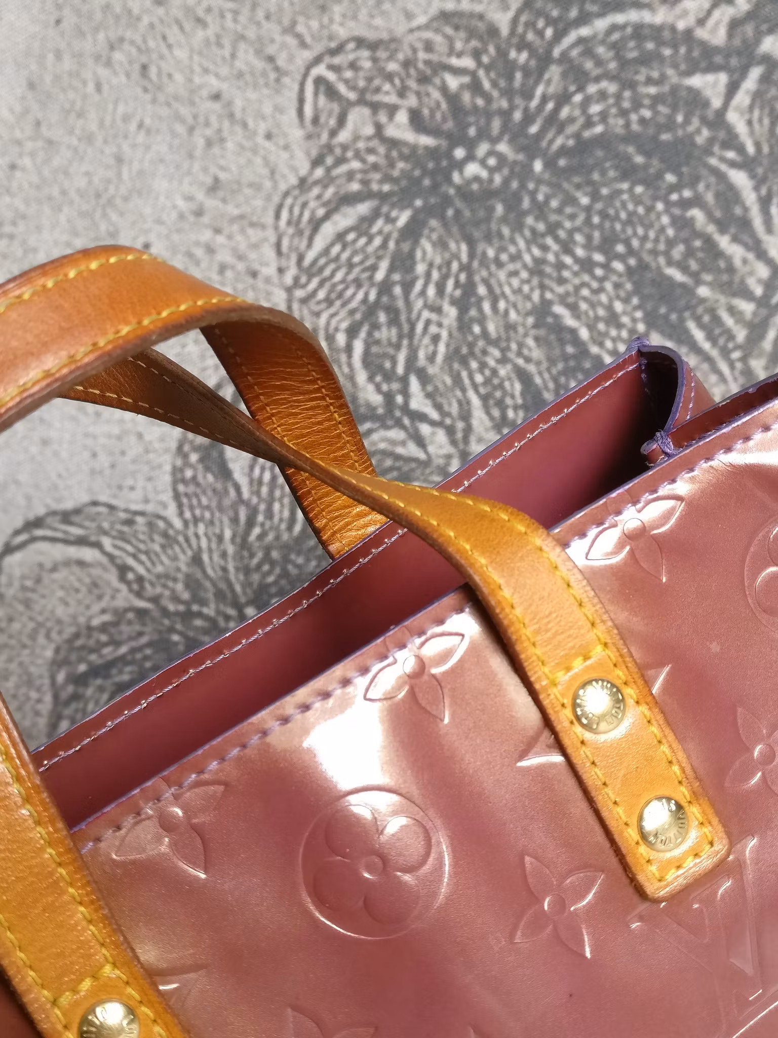 Louis Vuitton Reade PM