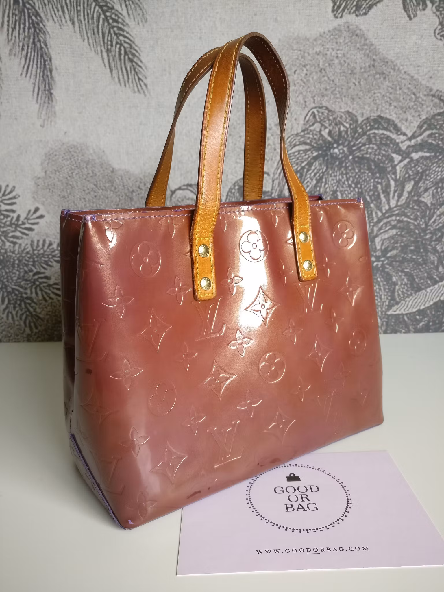 Louis Vuitton Reade PM