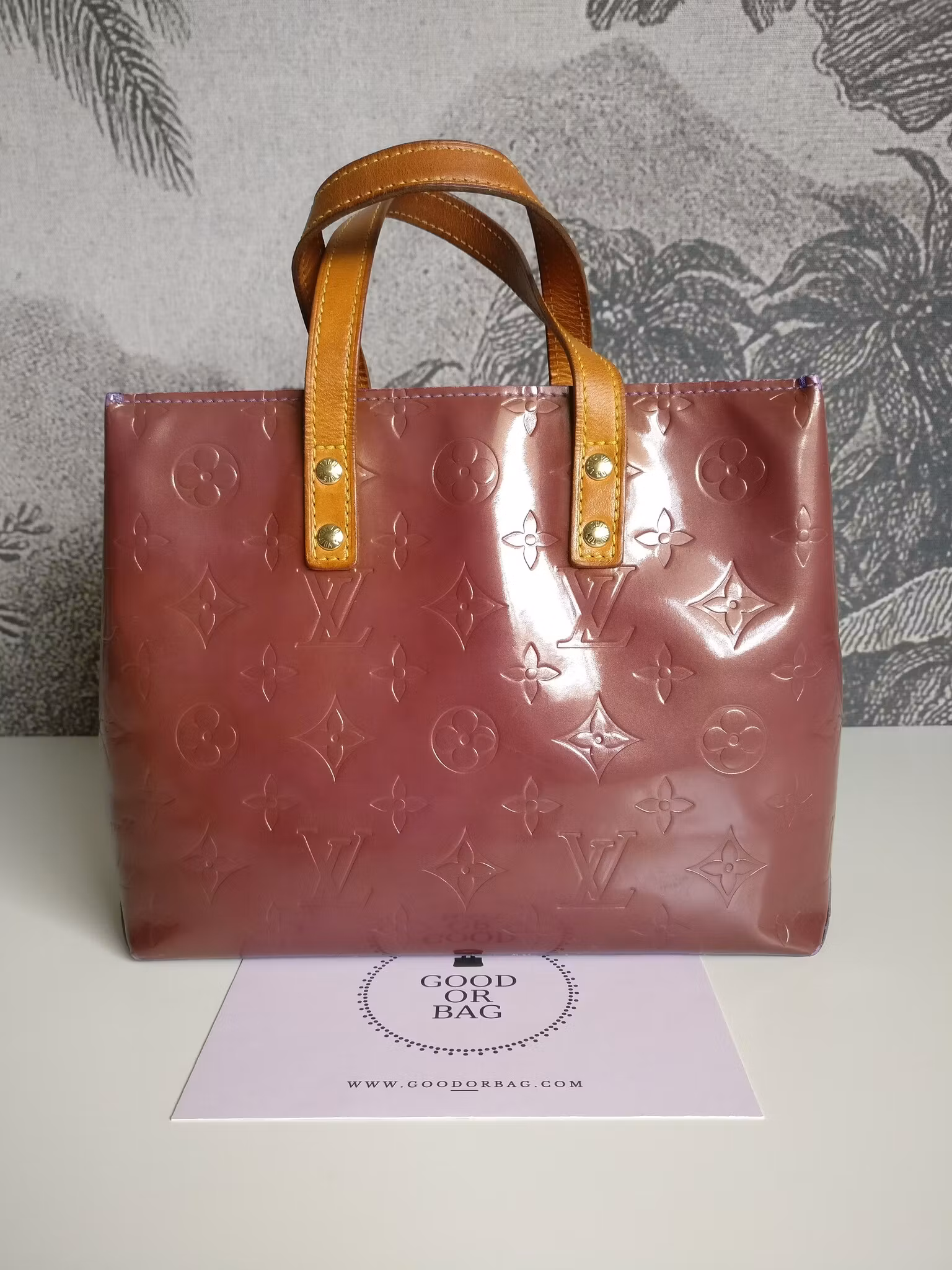 Louis Vuitton Reade PM