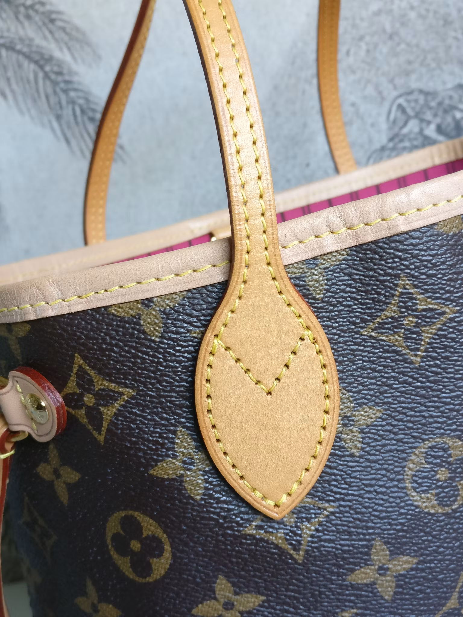 Louis Vuitton Neverfull PM
