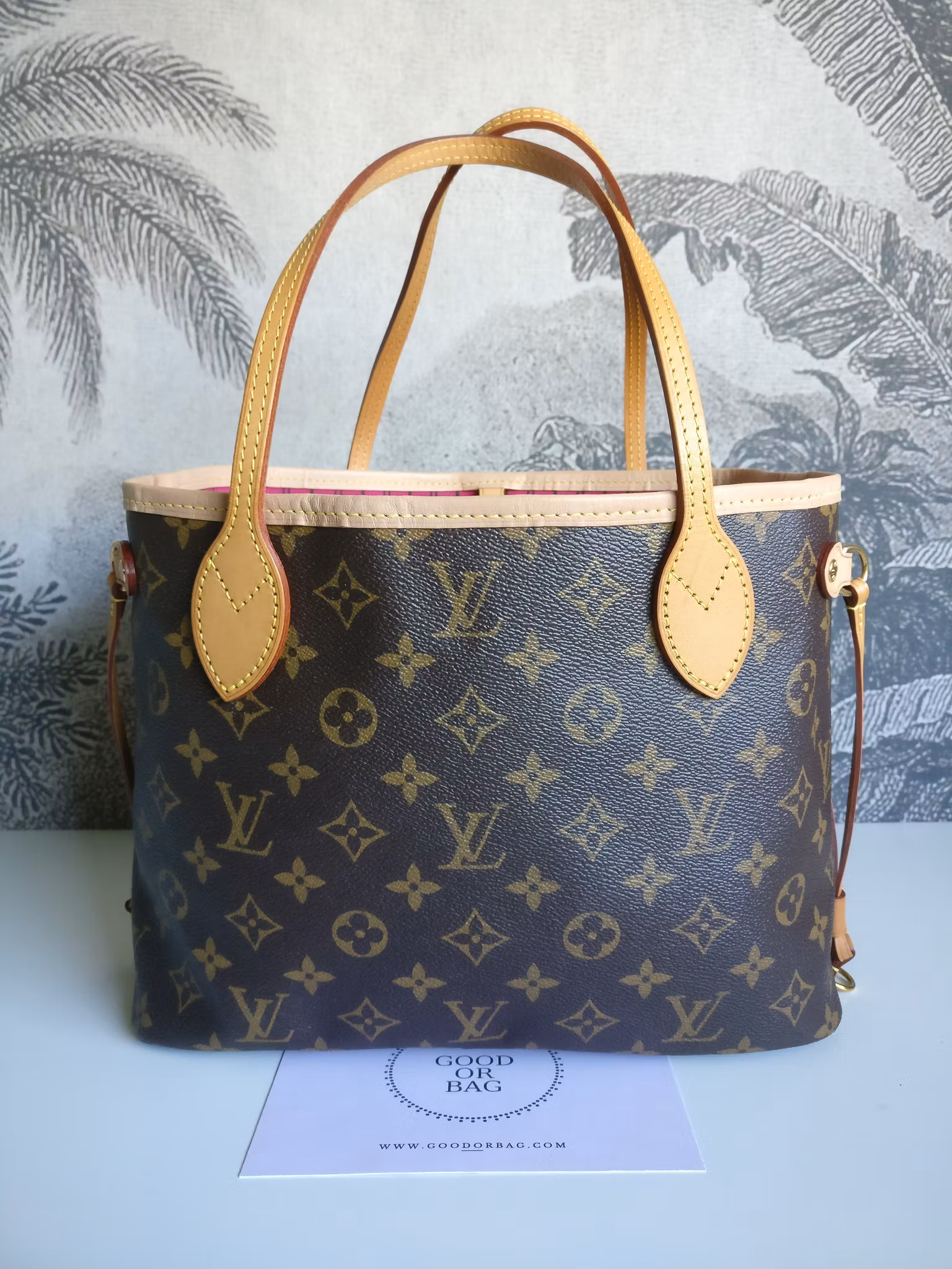 Louis Vuitton Neverfull PM