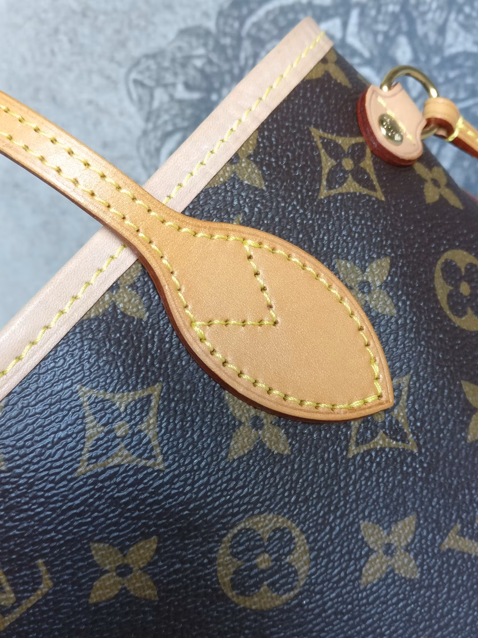 Louis Vuitton Neverfull PM