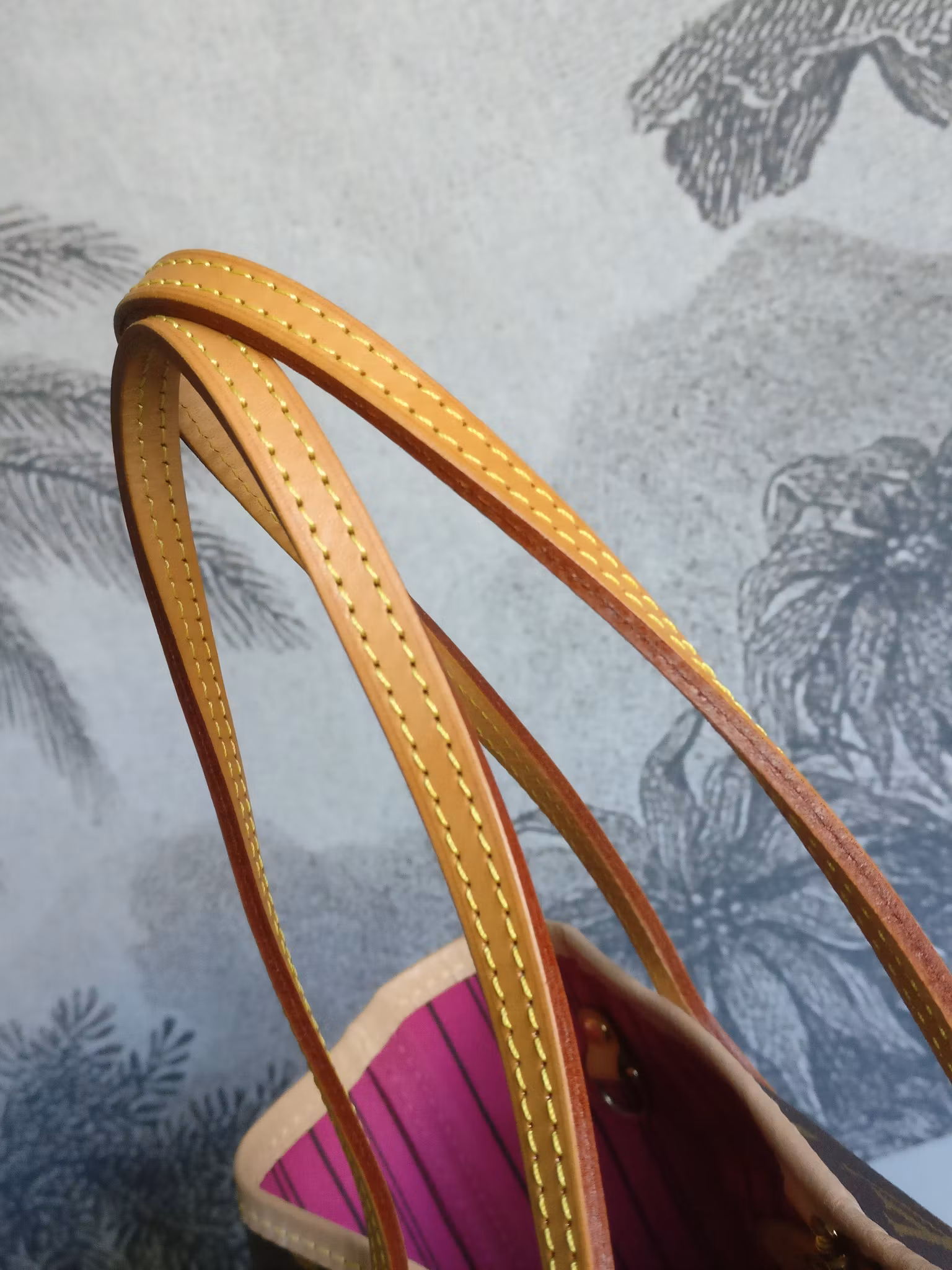Louis Vuitton Neverfull PM
