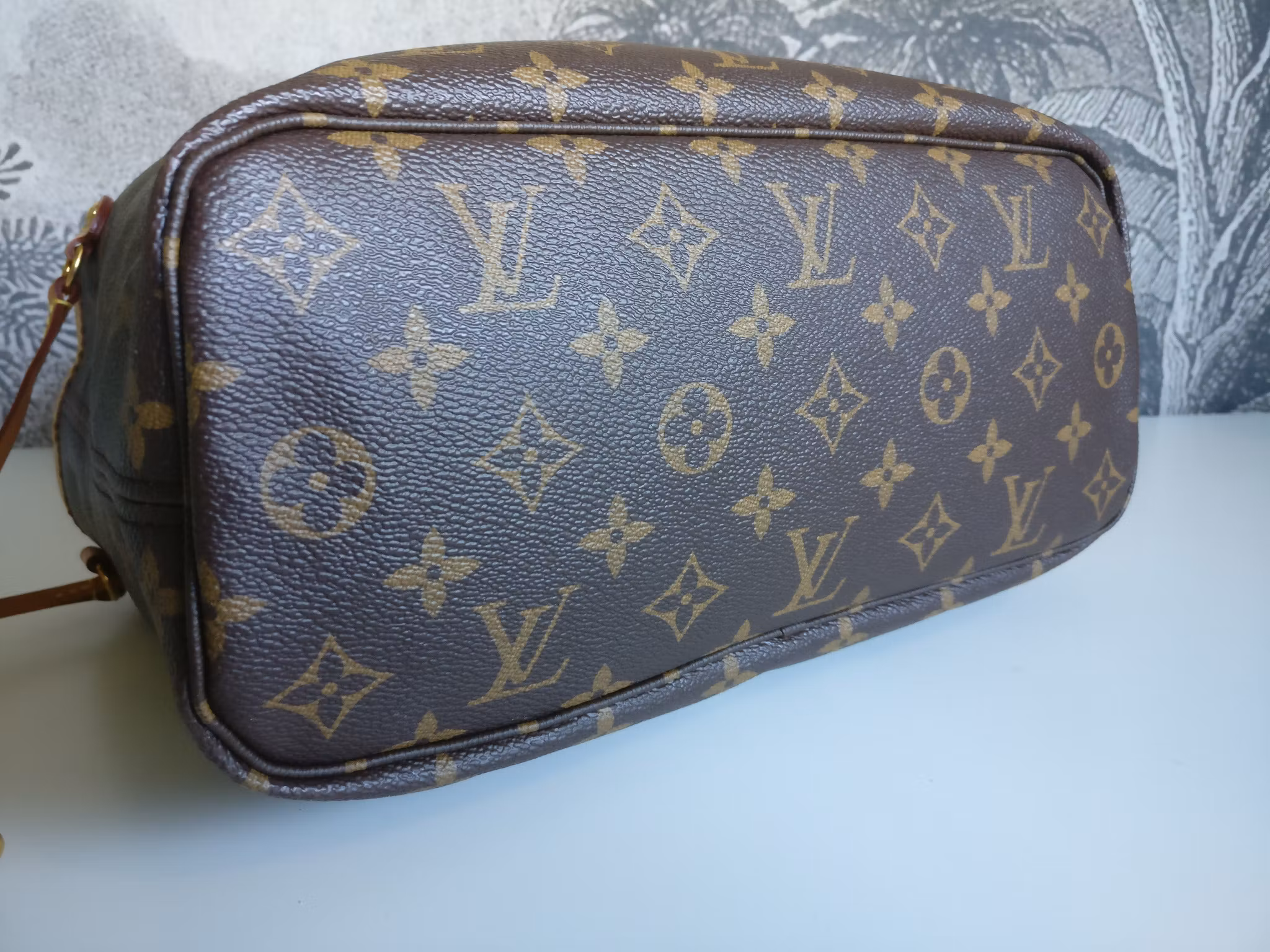 Louis Vuitton Neverfull PM