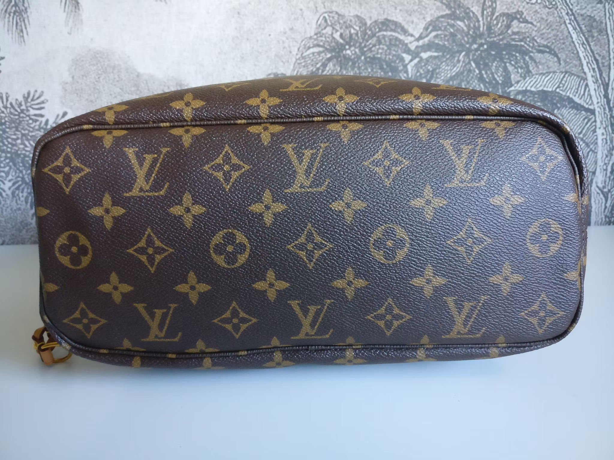Louis Vuitton Neverfull PM