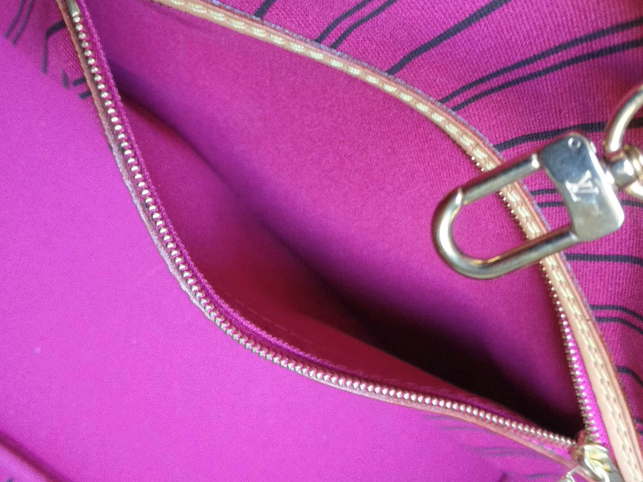 Louis Vuitton Neverfull PM