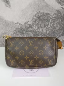 Louis Vuitton Pochette Accessoires