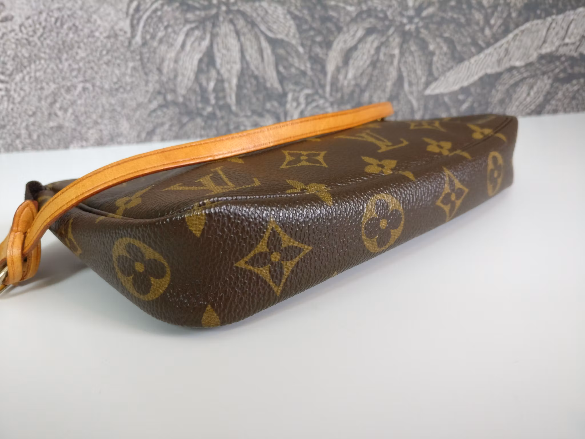 Louis Vuitton Pochette Accessoires