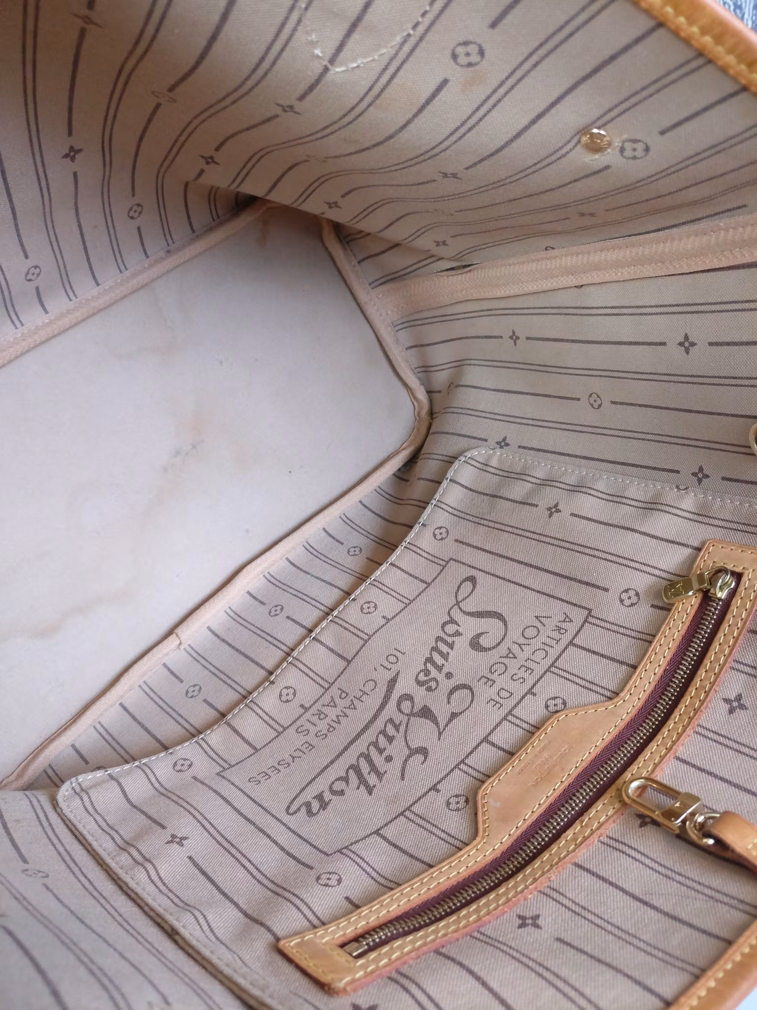 Louis Vuitton Neverfull MM
