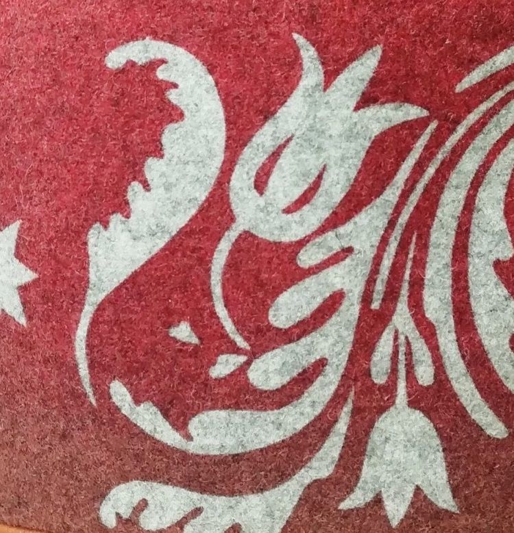 Detalj ulltryck "Gustaf" från axelväskan "Gustaf"
