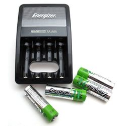 Batteriladdare Energizer Maxi Charger + 4 x R6/AA 2000 mAh