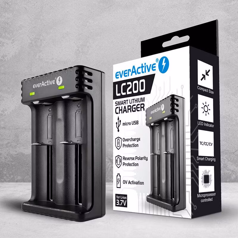 Laddare för Li-ion cylindriska batterier everActive LC-200