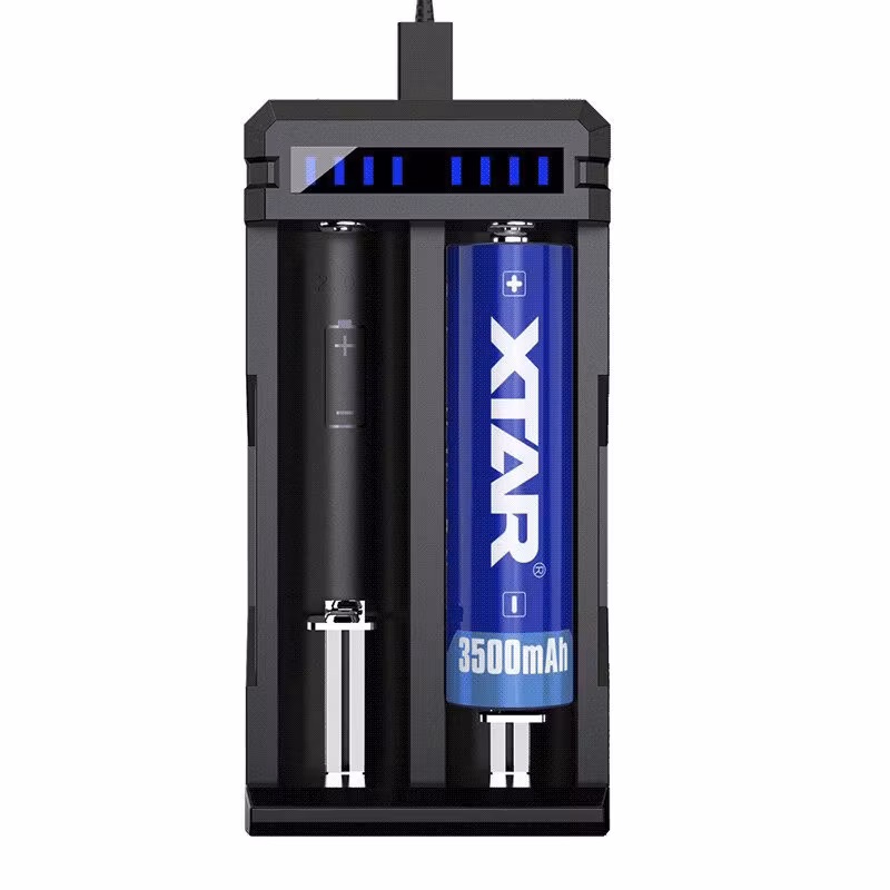 Snabbladdare för cylindriska batterier Li-ion 18650 Xtar SC2