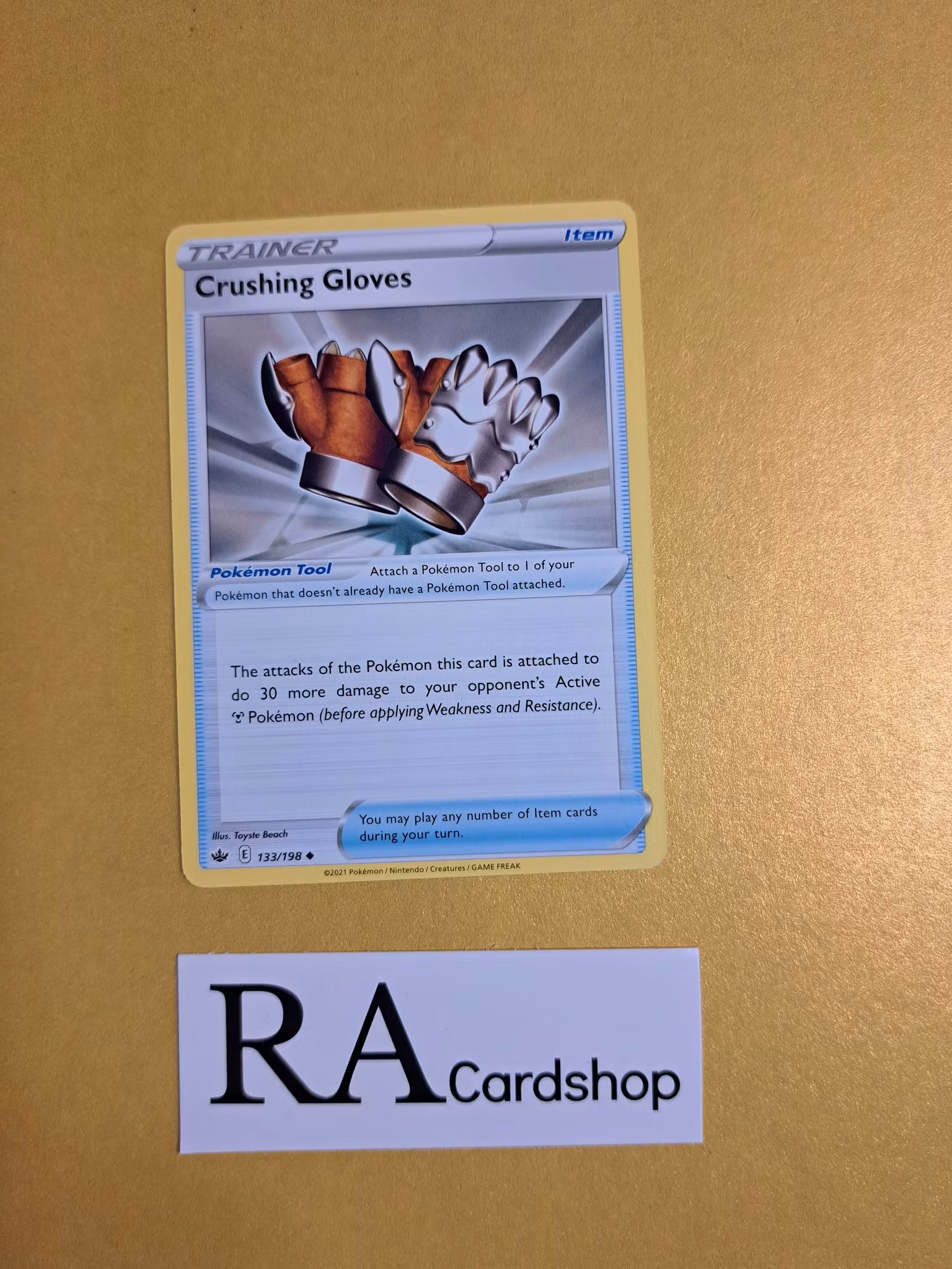 Crushing Gloves Uncommon 133/198 Chilling Reign Pokemon