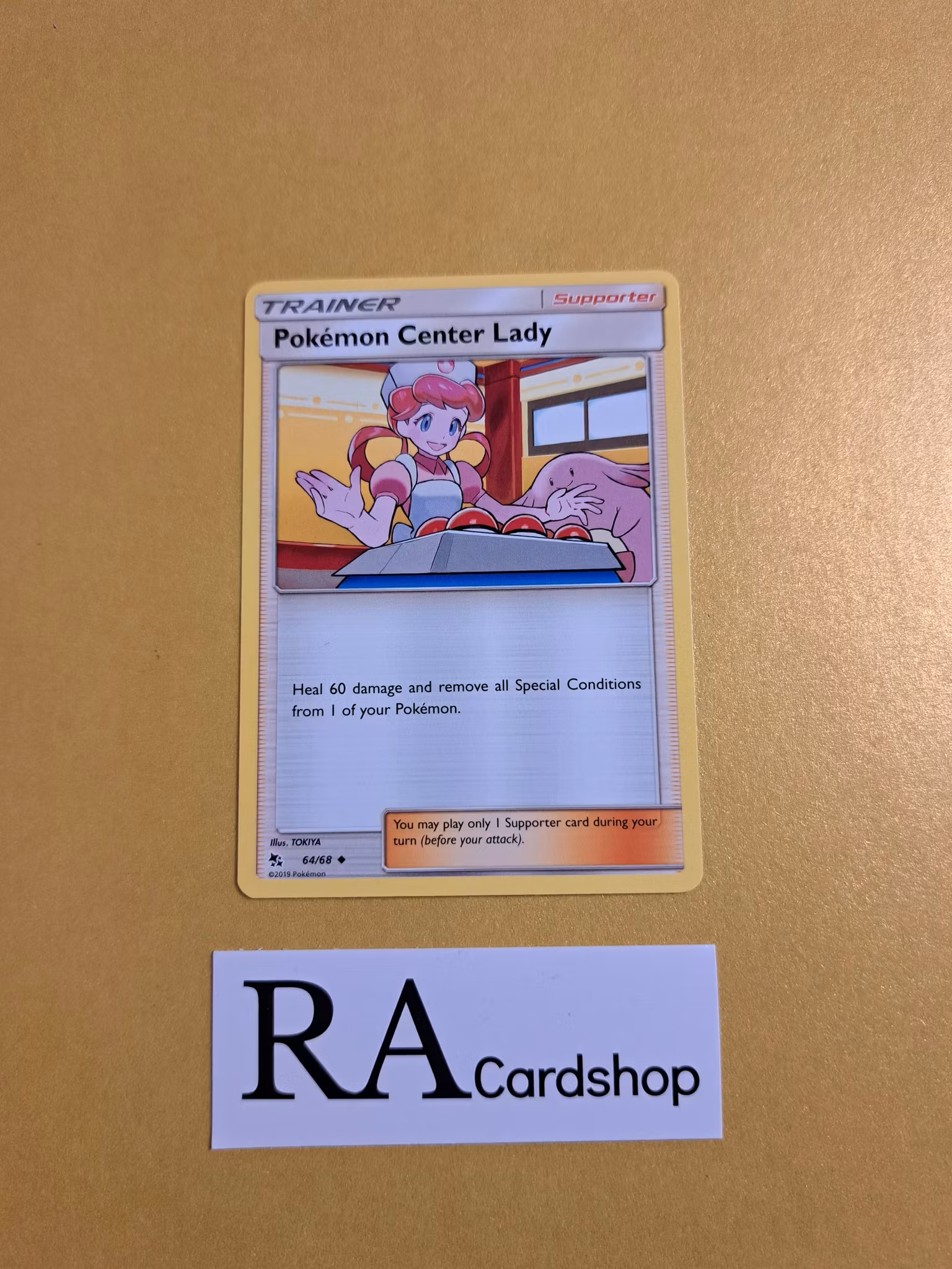 Pokemon Center Lady Uncommon 64/68 Hidden Fates Pokemon