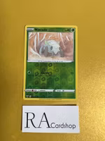 Nincada Reverse Holo Common 013/185 Vivid Voltage Pokemon