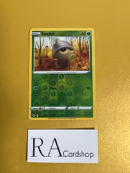 Seedot Reverse Holo Common 010/185 Vivid Voltage Pokemon