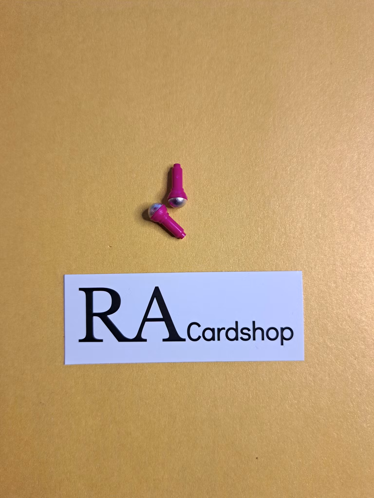 90370pb05 Minifigure, Utensil Microphone with Metallic Silver Top Half Screen Pattern Lego