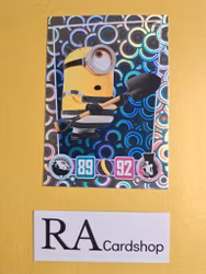 Minion With a Shovel Shiny Foil #180 Despicable Me 3 Topps