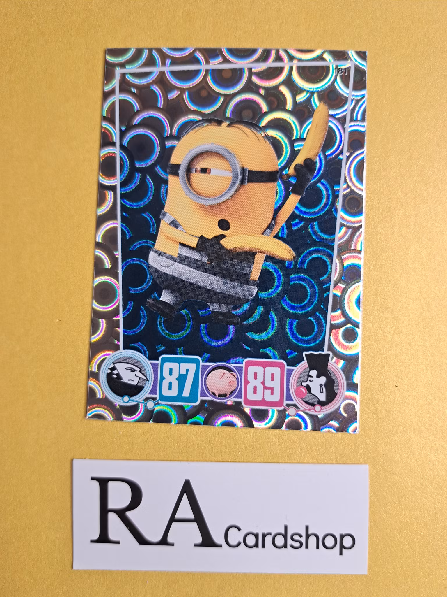 Minion With a Banana Shiny Foil #181 Despicable Me 3 Topps