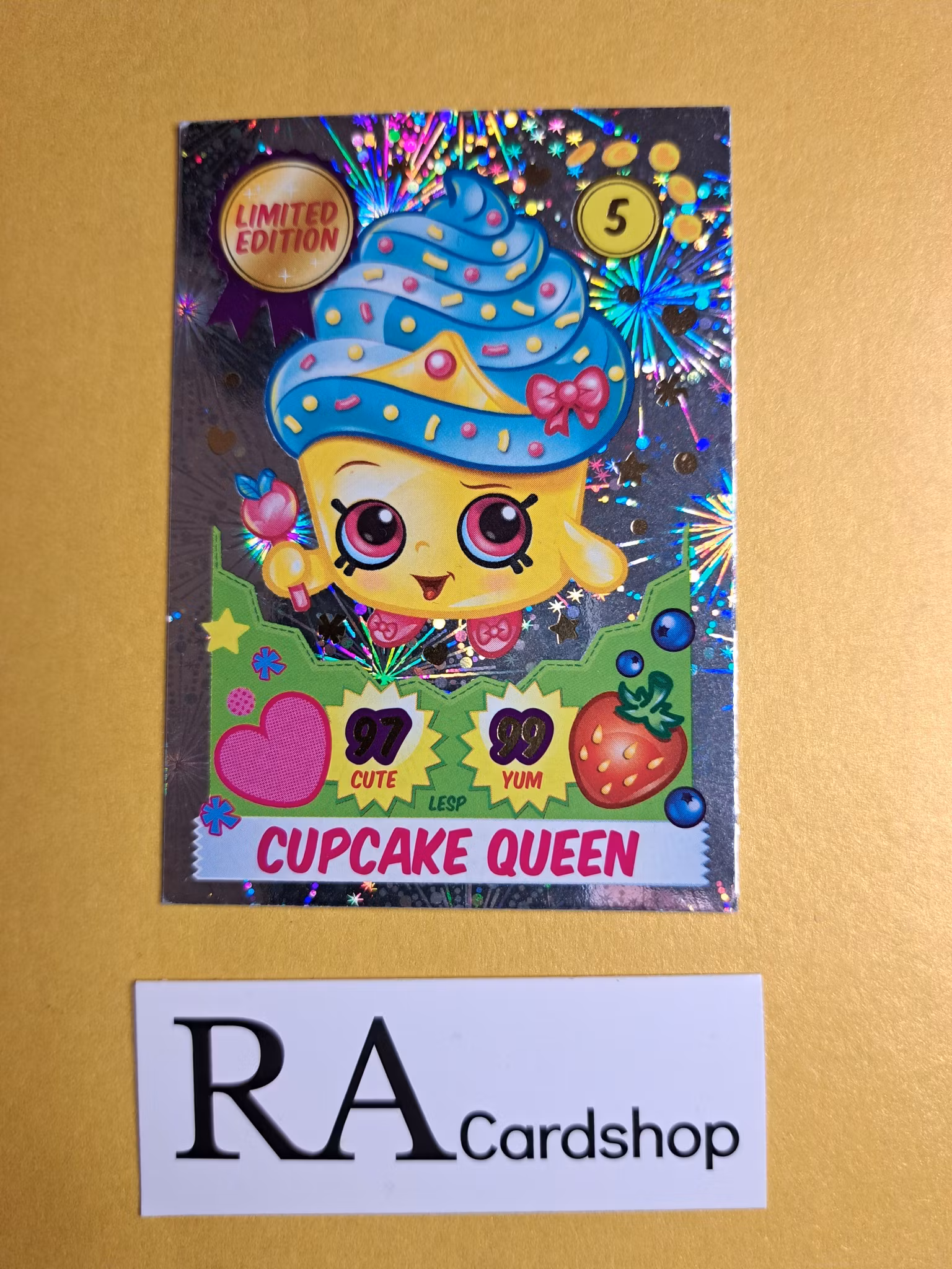 Limited Edition Cupcake Queen Foil 2013 Topps