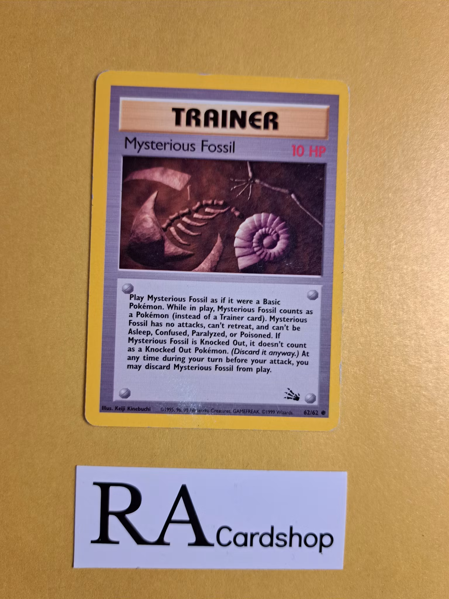 Mysterious Fossil Common 62/62 Fossil Pokemon TCG (1)