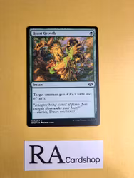 Giant Growth Common 183/287 The Brothers War Magic the Gathering