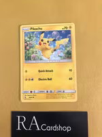 Pikachu Common 19/68 Hidden Fates Pokemon