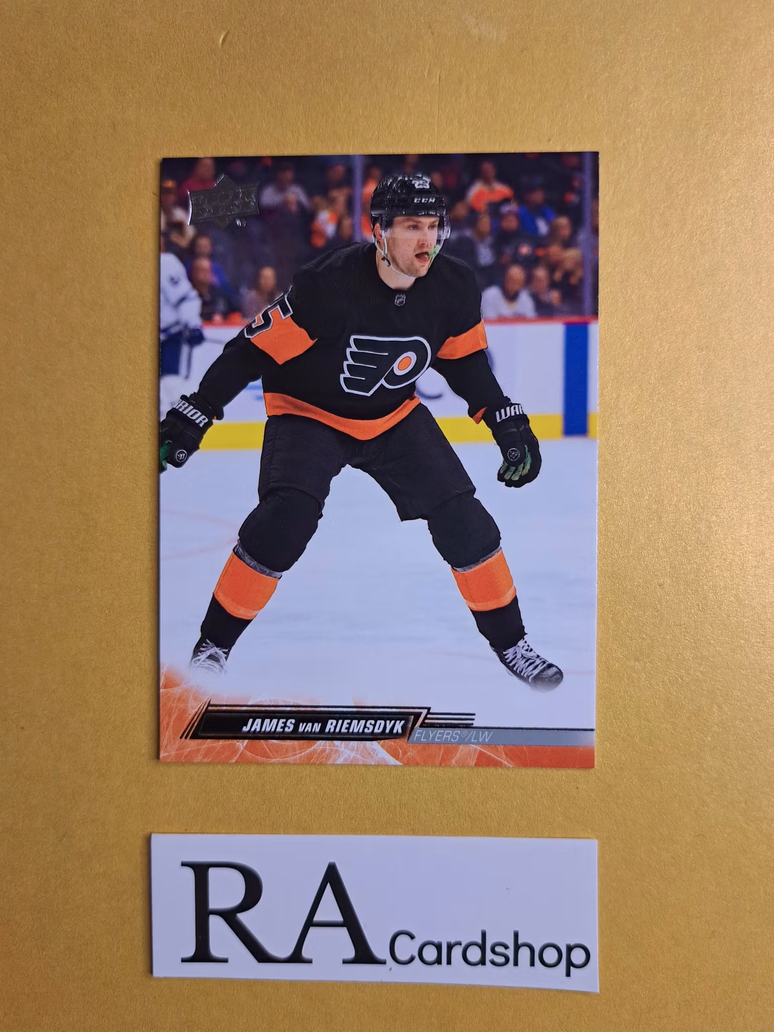 #385 James Van Riemsdyk 2022-23 Upper Deck Series 2 Hockey