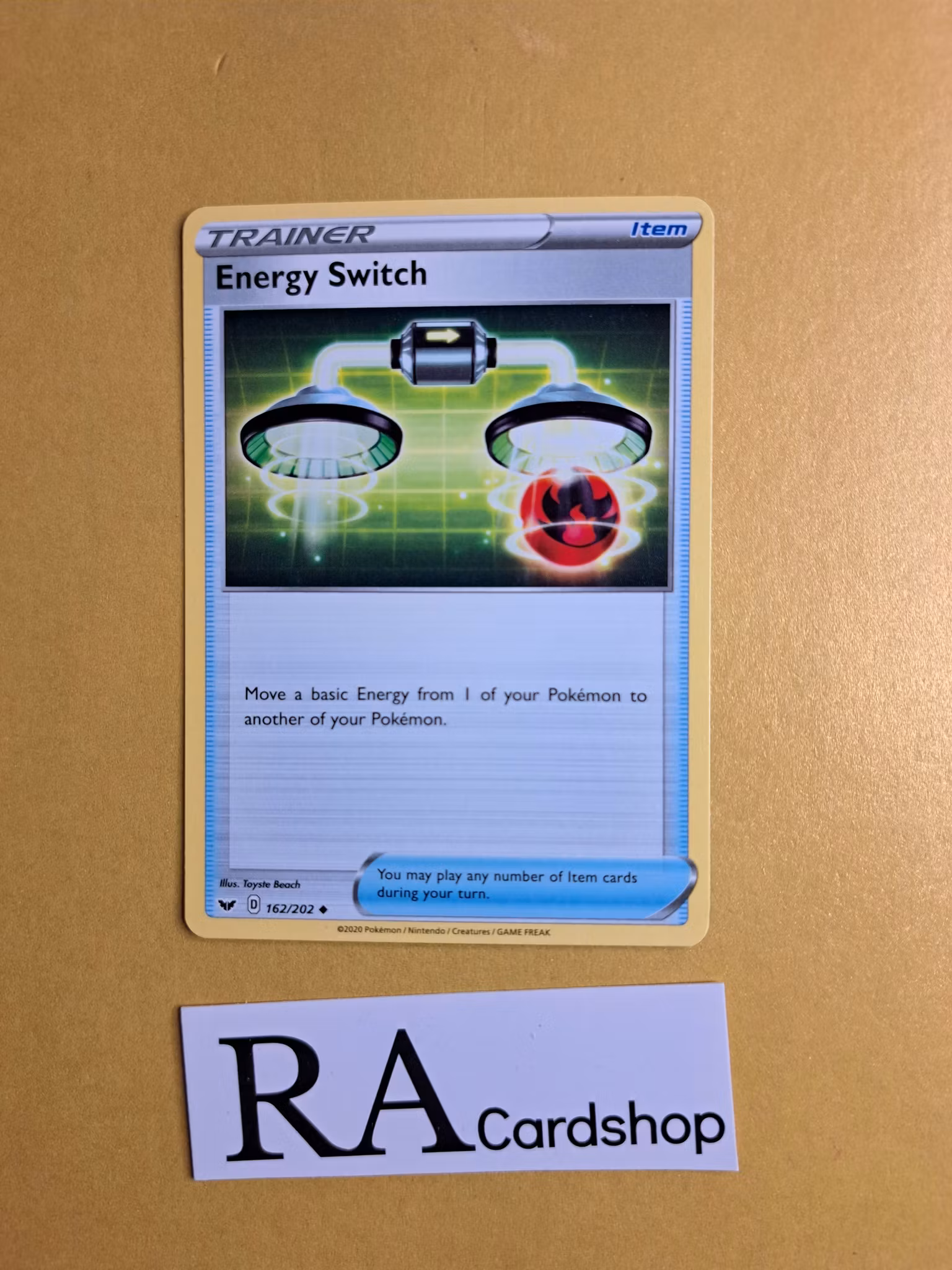 Energy Switch Uncommon 162/202 Sword and Shield Pokemon