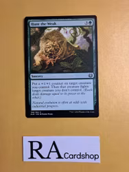 Hunt the Weak Common 158/264 Kaladesh (KLD) Magic the Gathering