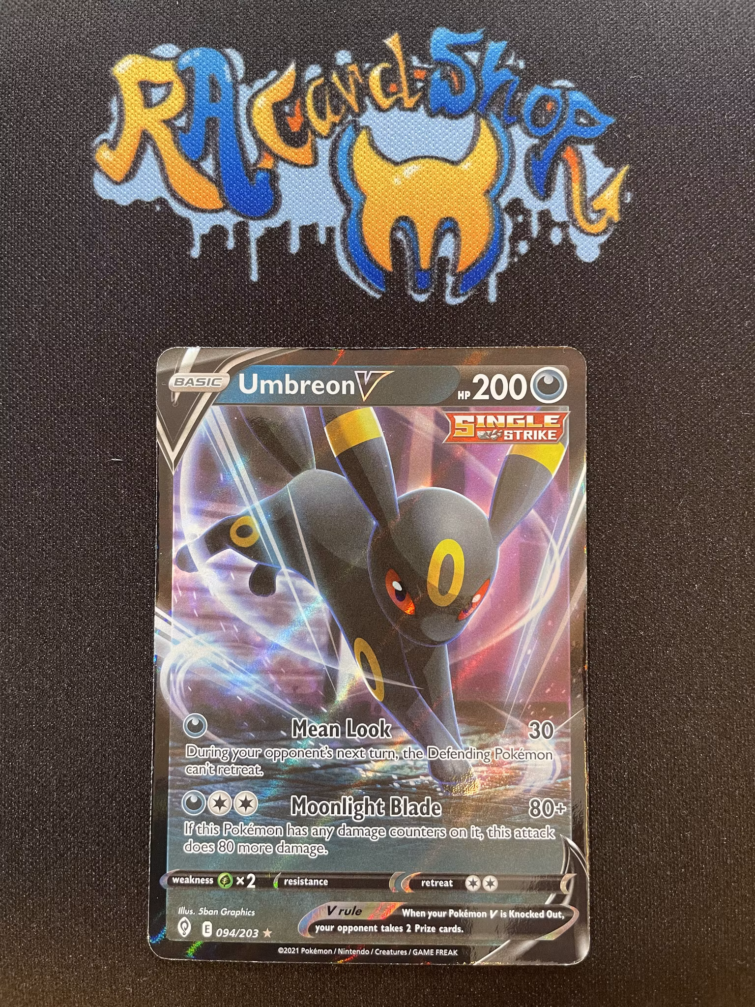 Umbreon Ultra Rare 094/203 Evolving Skies Pokemon