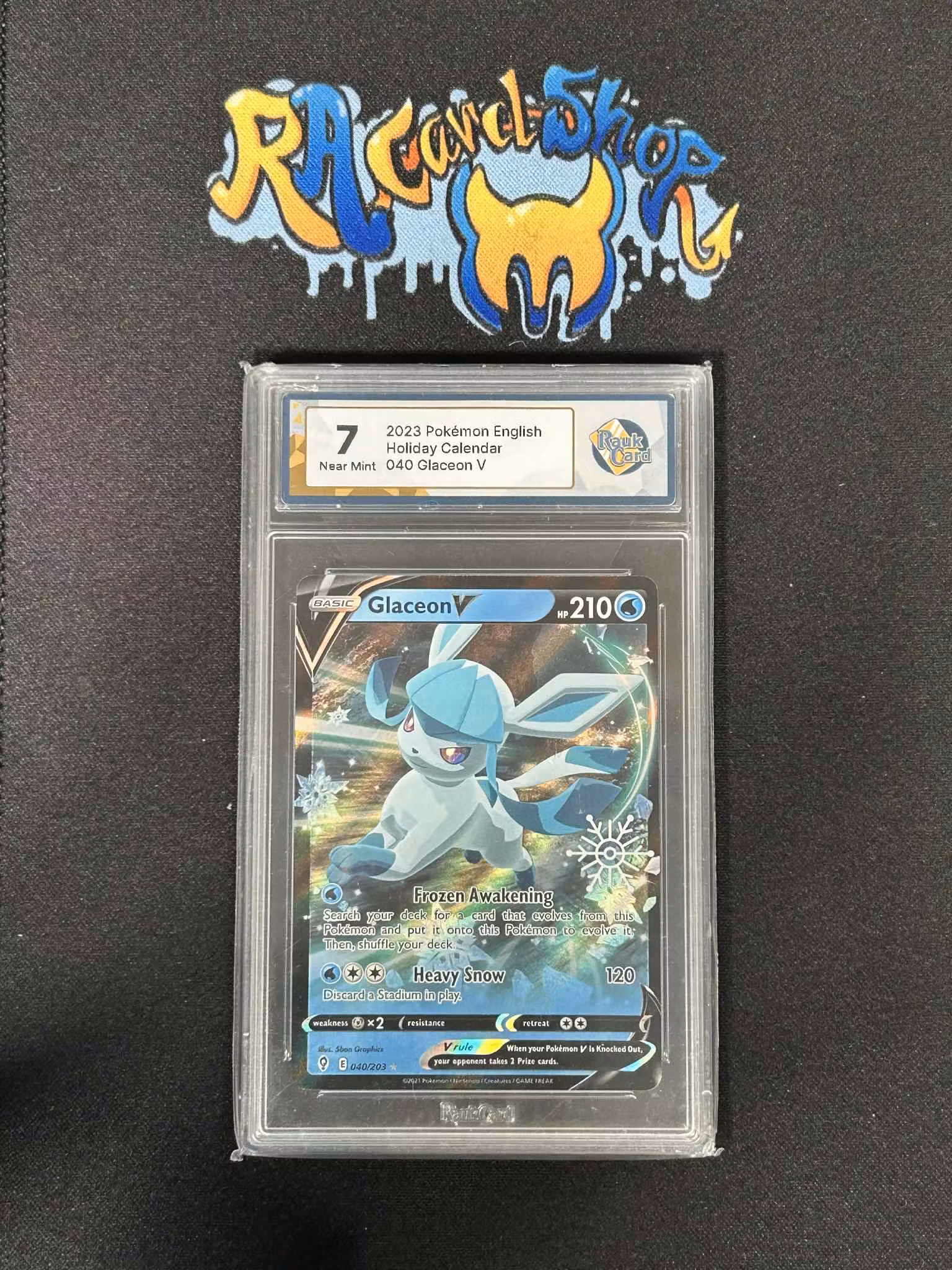 Glaceon V Holiday Calendar 040 Pokemon Graded Card 7 RaukCard