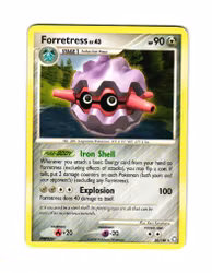 Forretress Rare 28/111 Rising Rivals Pokemon