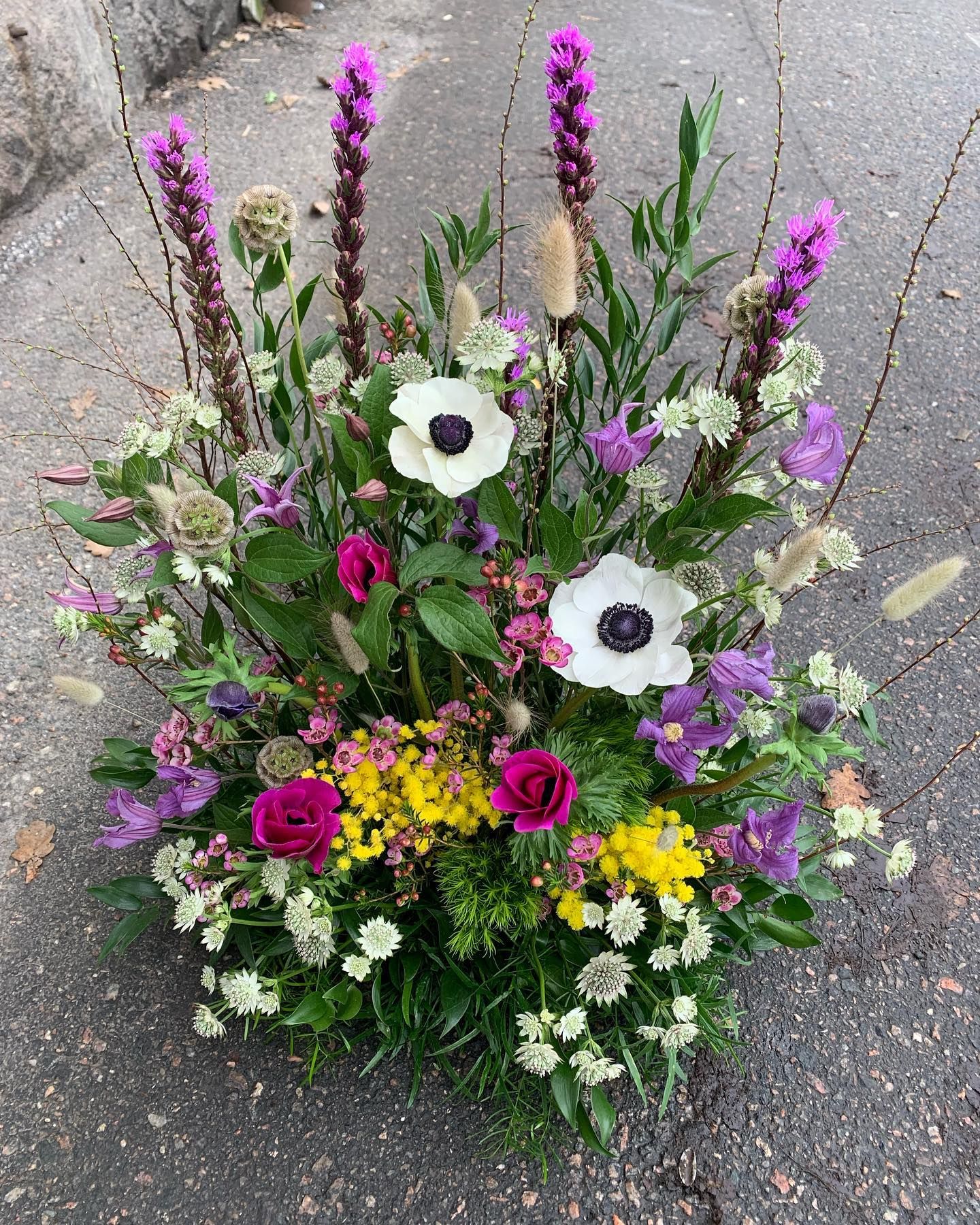 En liten blomstertuva  (bilden ca 1500:-)