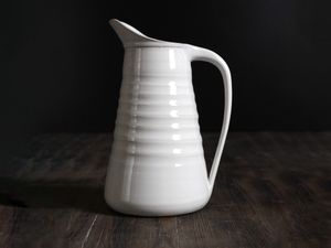 Vattenkanna Bianco vitt stengods