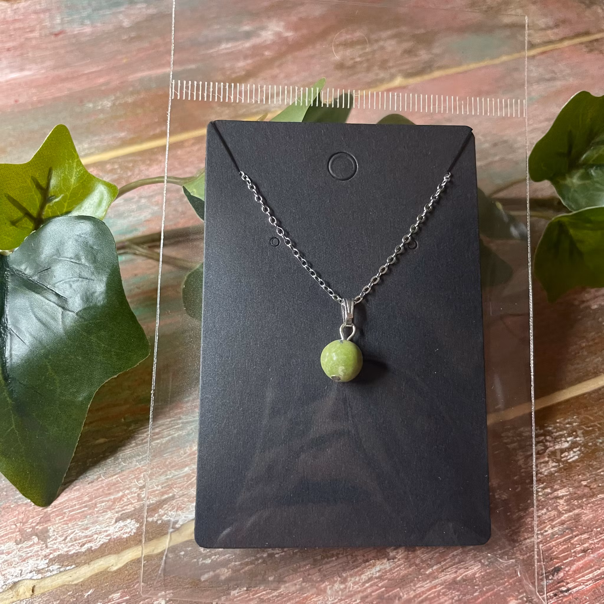 Månadssten halsband