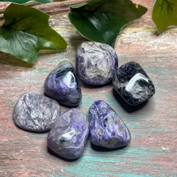 Tumlad Charoite