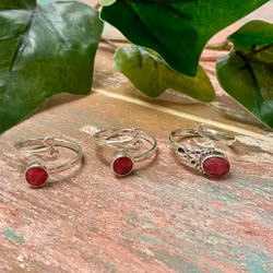 Rubin facetterad ring silver 925 (ställbar)
