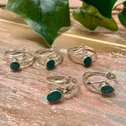 Smaragd facetterad ring silver 925 (ställbar)