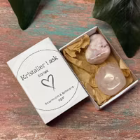 Kristaller i ask -Kärlek