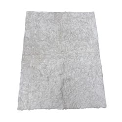 White fur blanket