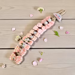 Jackie Hundrosetter, Rose