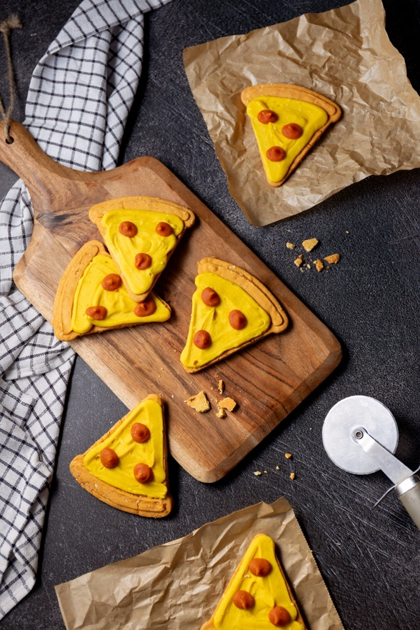 Hundpizza med Jordnötssmör – Spannmålsfri Hundgodis Pizza Slice